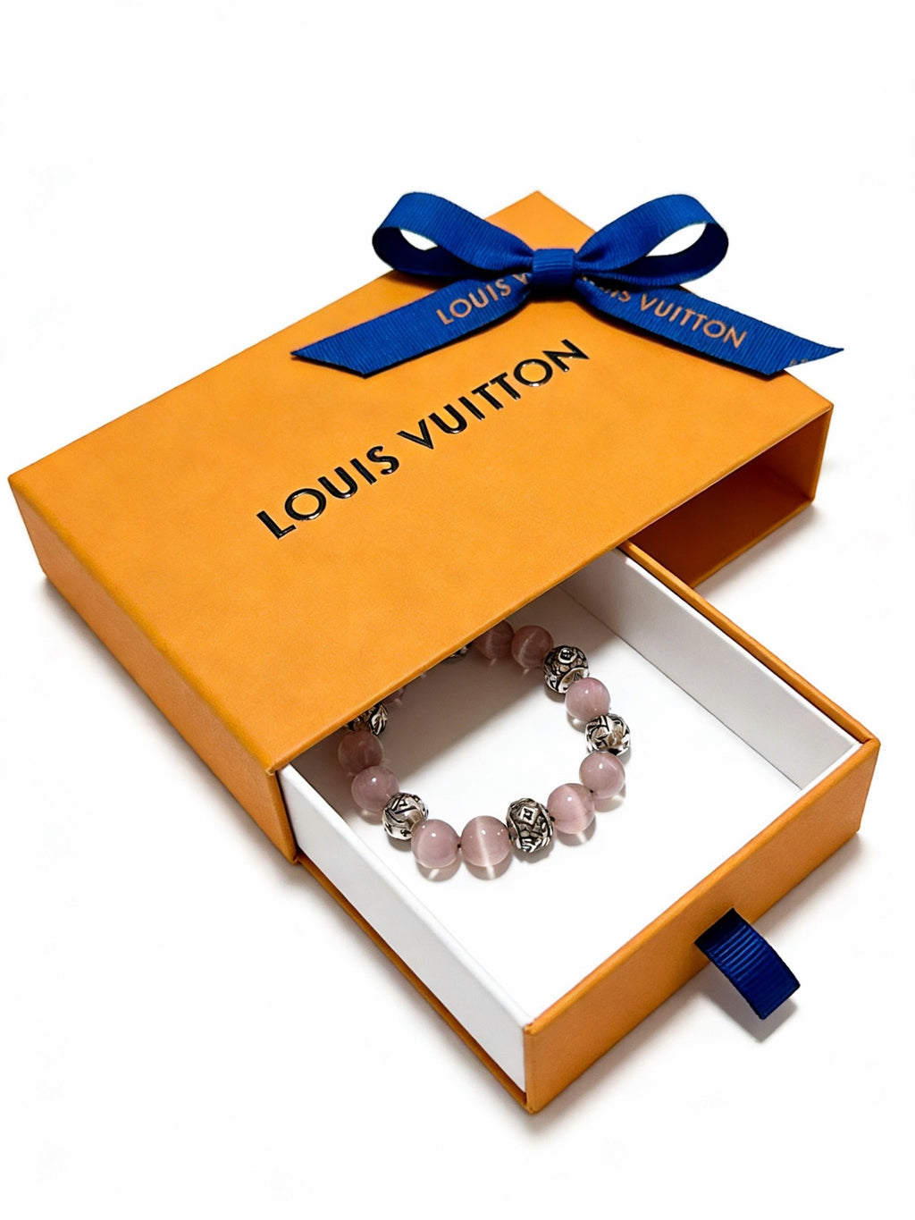 Martin Graham bracelet in polished metal-tone – close-up detail