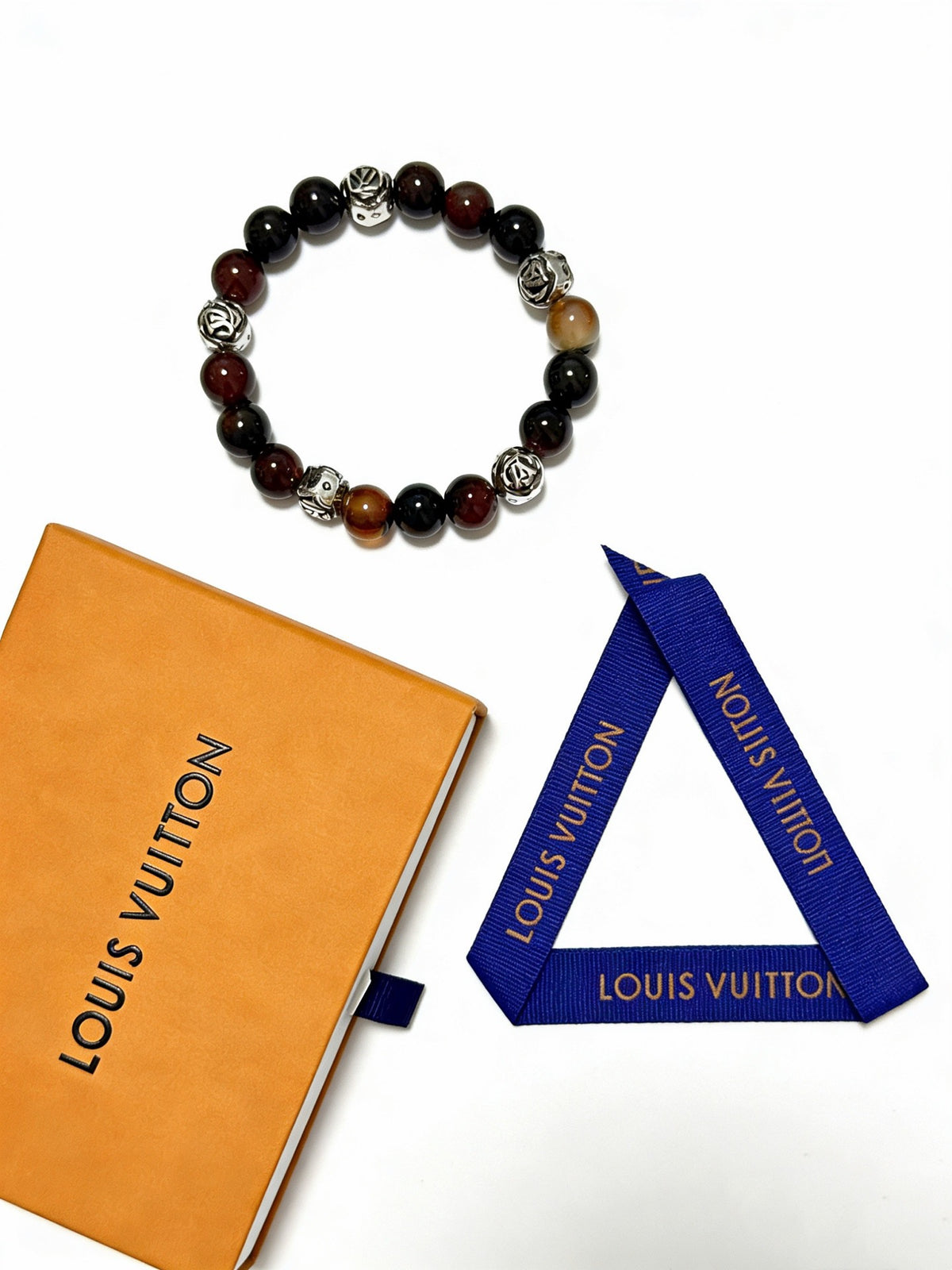 Geometric Emblem Bracelet in Silver-Tone – Design 023 front product view