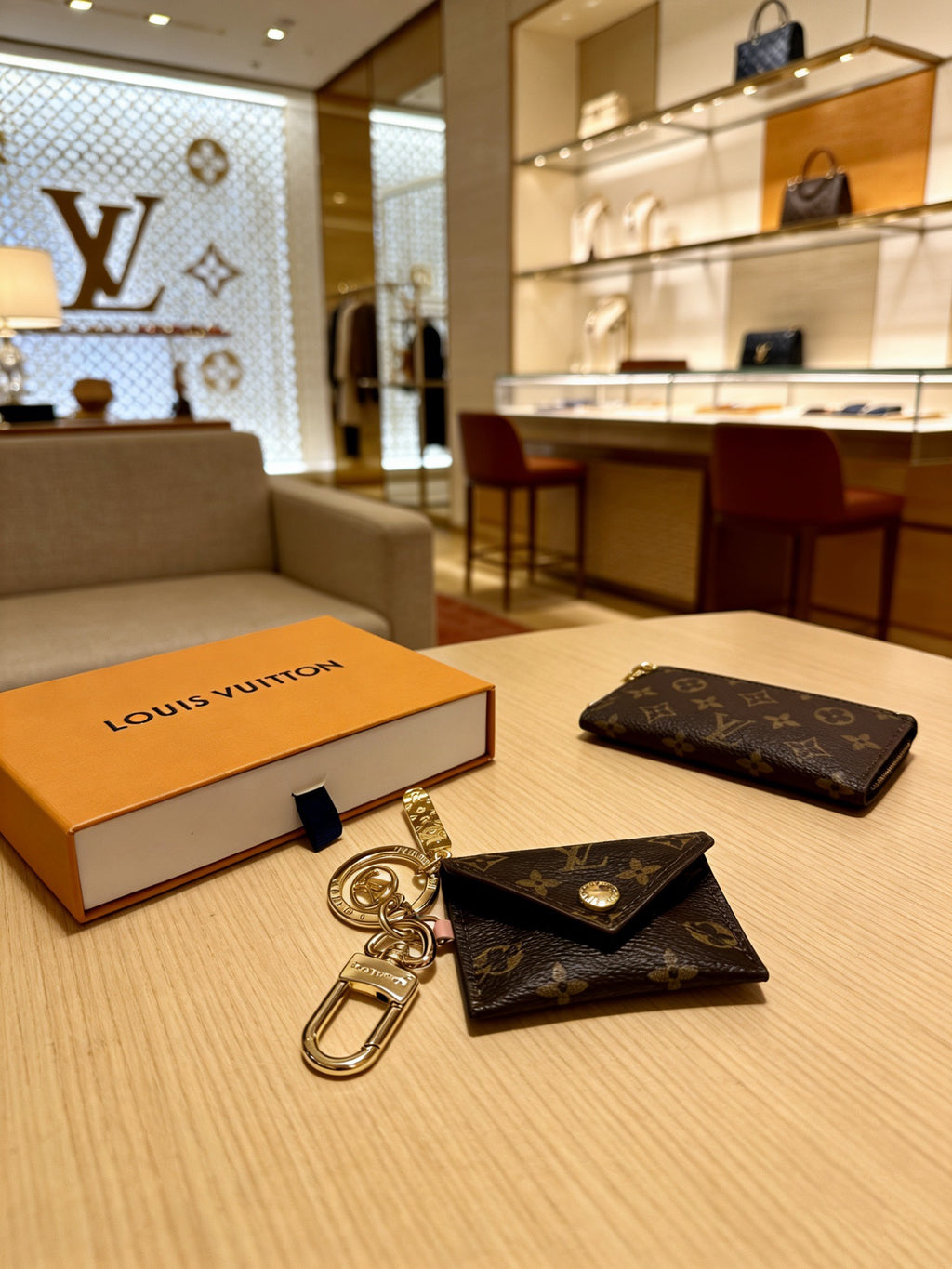 Martin Graham keychain in polished metal-tone – detail view