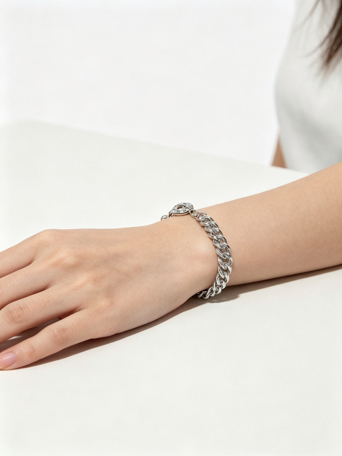 Signature Motif Bracelet in Silver-Tone – Vintage Detail – Design 80 front product view