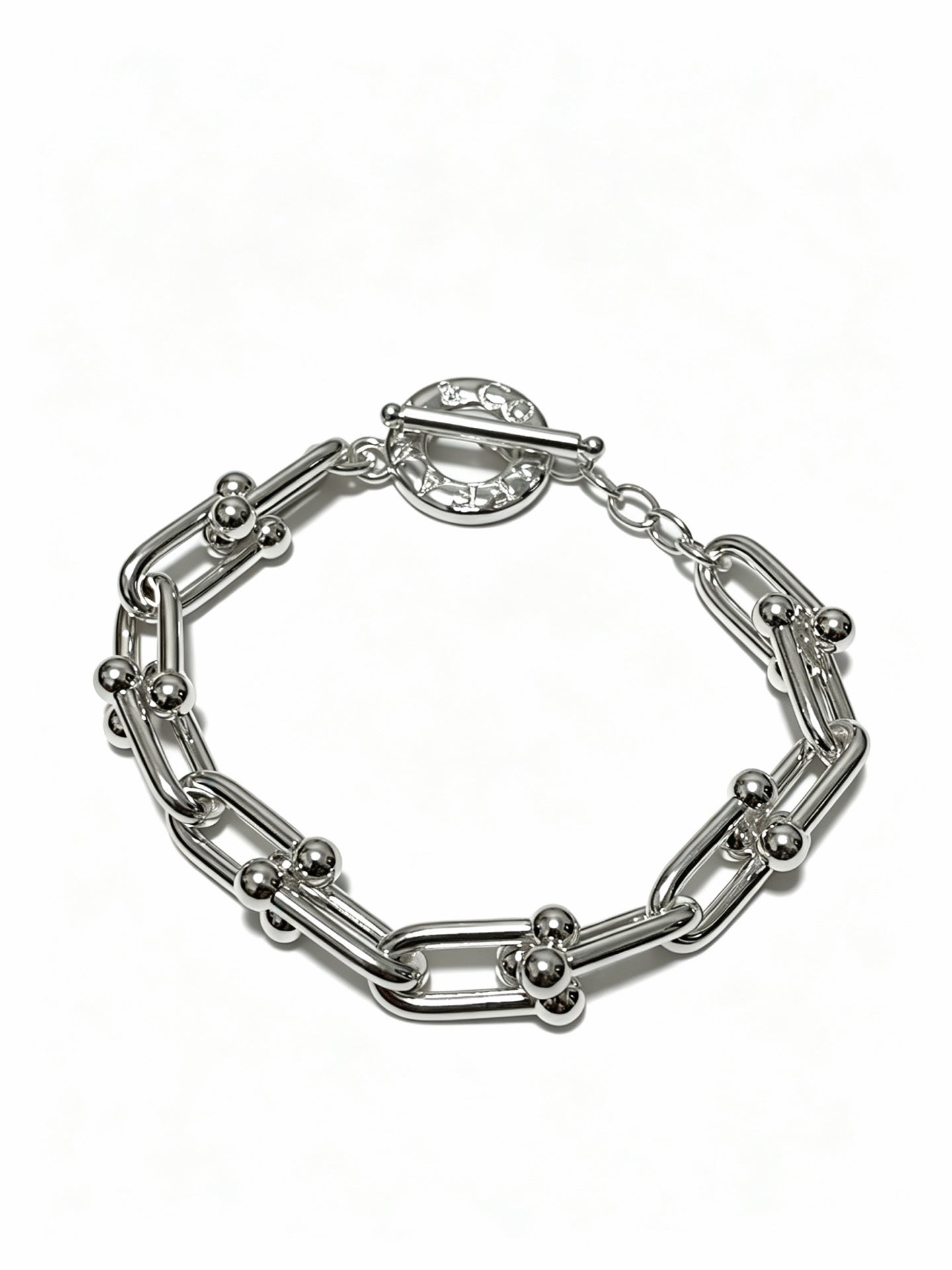 Signature Motif Bracelet in Silver-Tone – Vintage Detail – Design 79 detail view