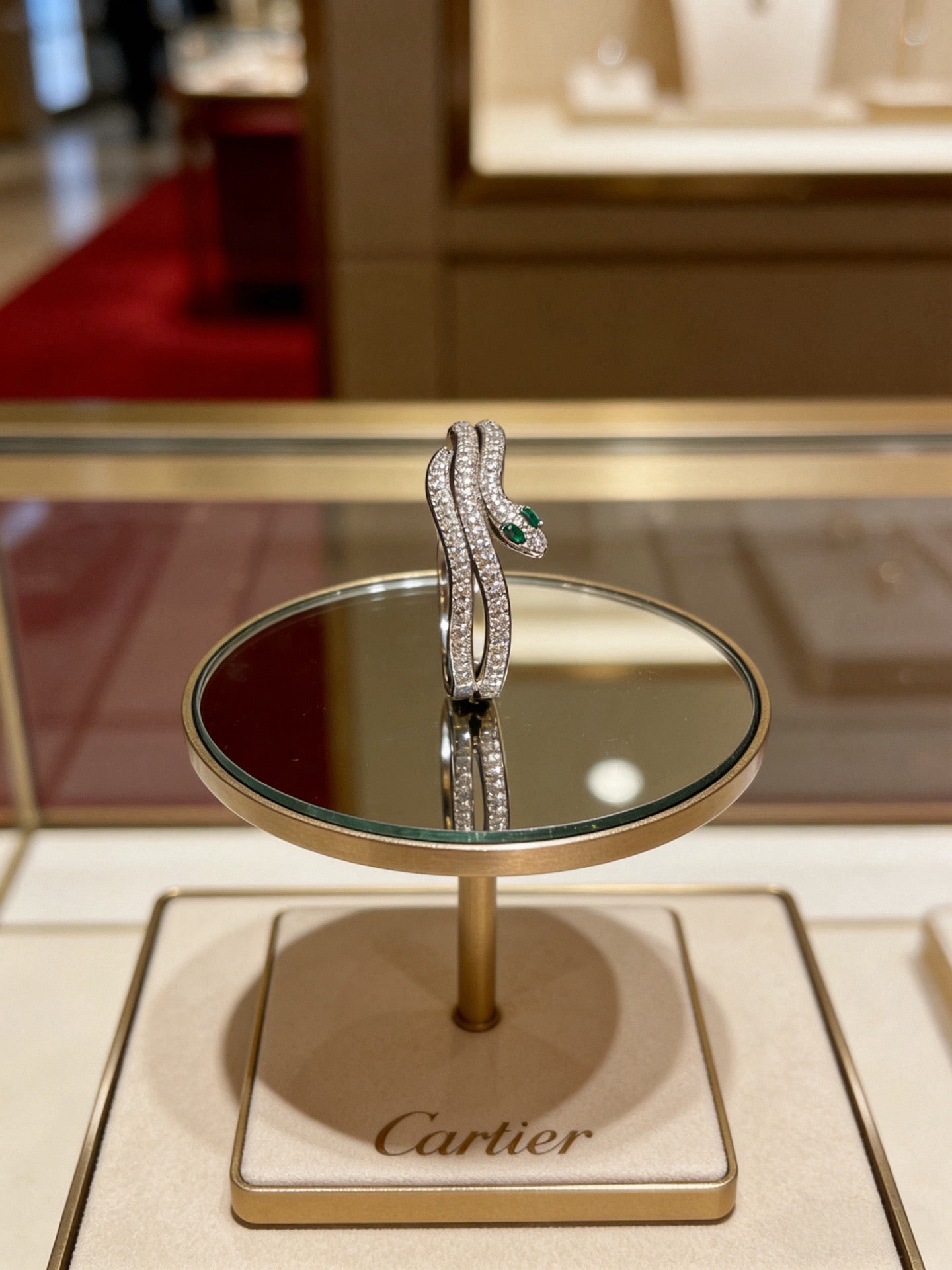 Sculptural Statement Bracelet in Gold-Tone – Design 193 close-up detail