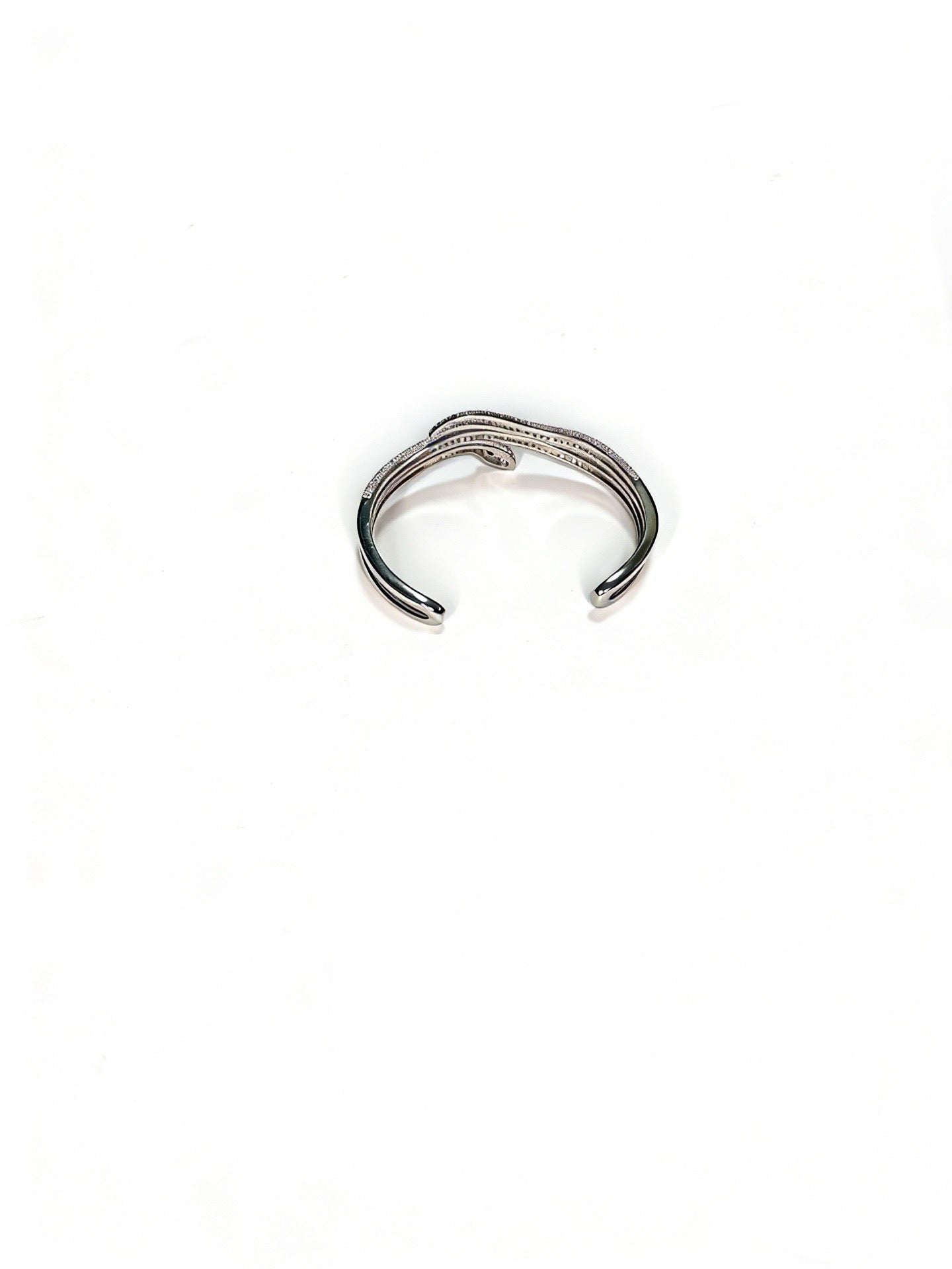 Sculptural Statement Bracelet in Gold-Tone – Design 193 detail view