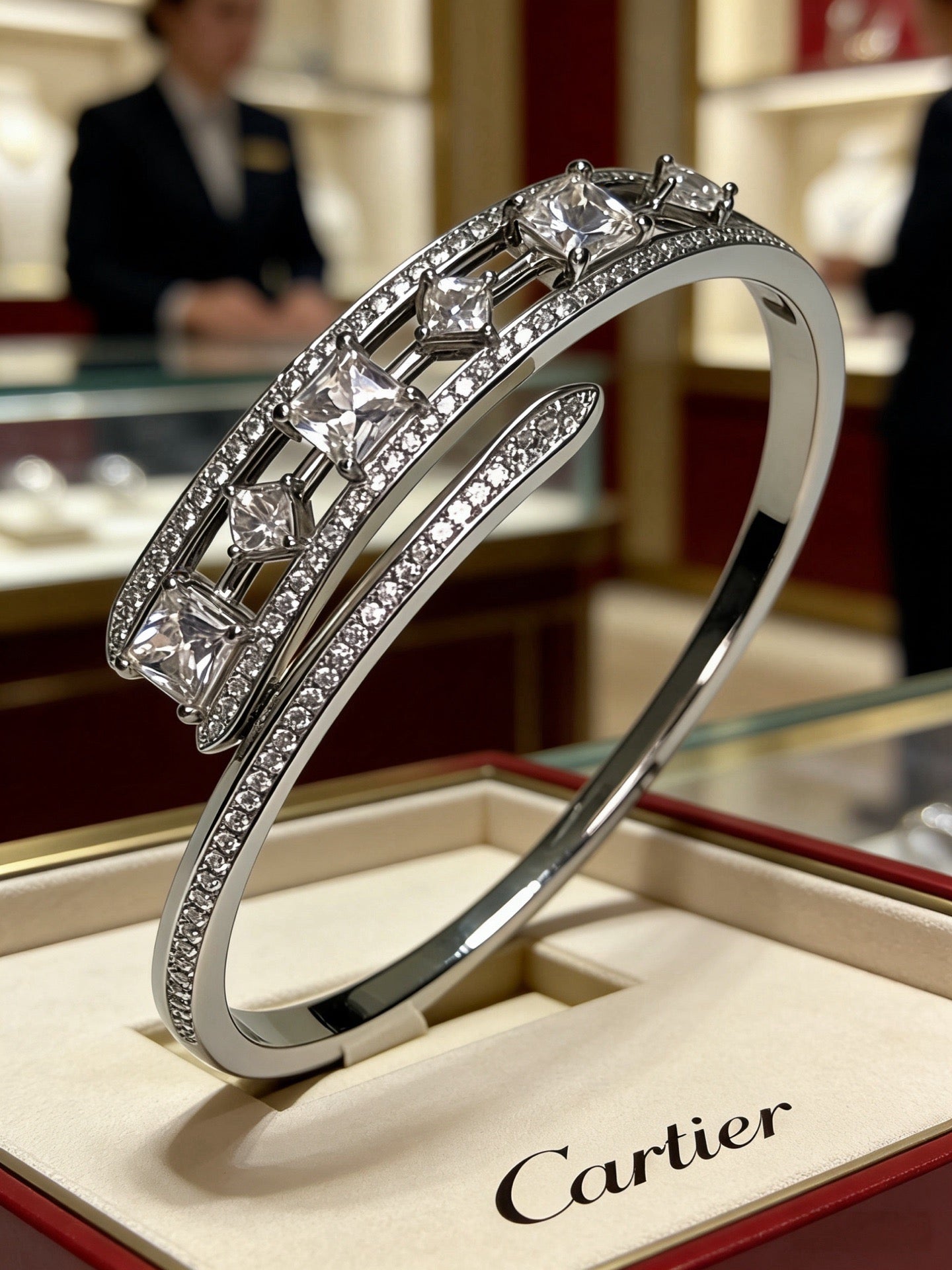 Sculptural Statement Bracelet in Gold-Tone – Design 189 detail view