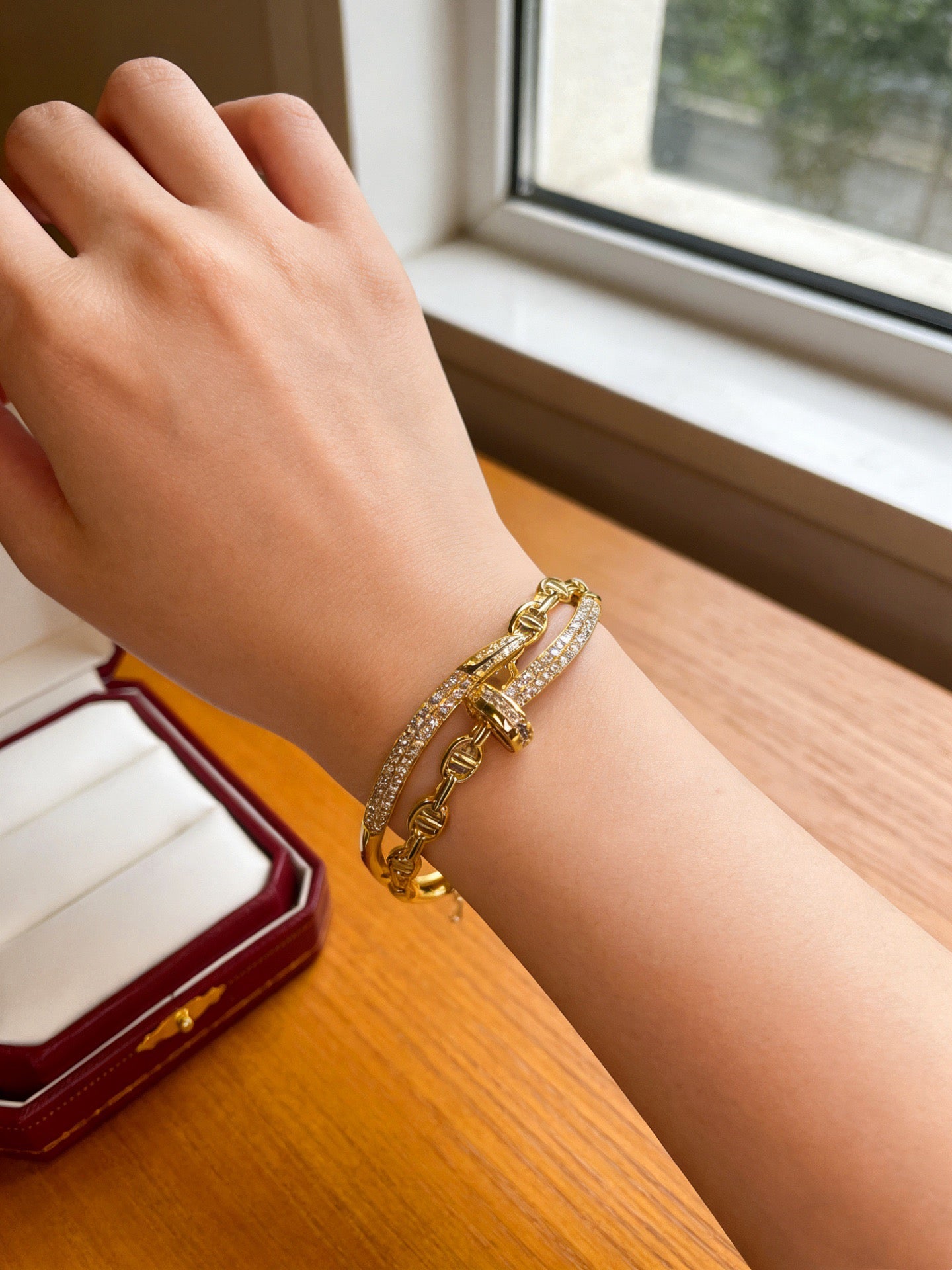 Sculptural Statement Bracelet in Gold-Tone – Design 186 close-up detail