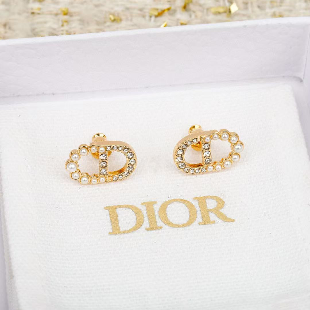 Pearl-Style Motif Stud Earrings in Polished Metal-Tone with Pearl-Style Detail – Design 022 front view