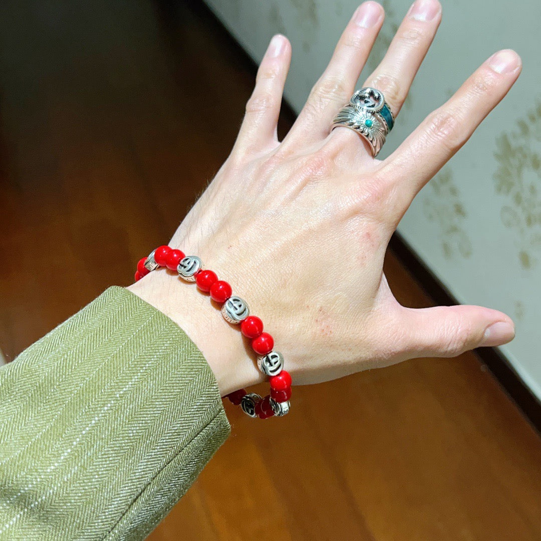 Double-G Emblem Beaded Bracelet in Polished Metal-Tone – Crystal Detail – Design 010 detail view