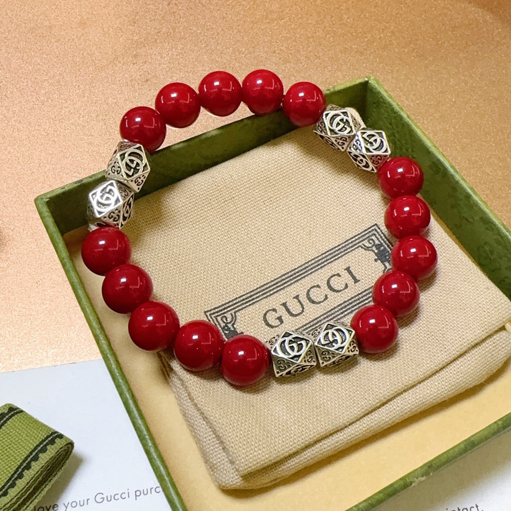 Double-G Emblem Bracelet in Polished Metal-Tone – Design 009 side detail