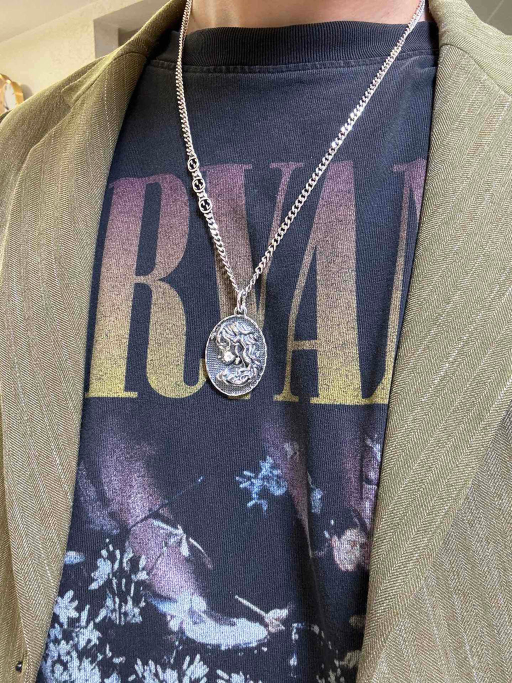 Double-G Emblem Pendant Necklace in Silver-Tone – Vintage Detail – Design 021 styled product view