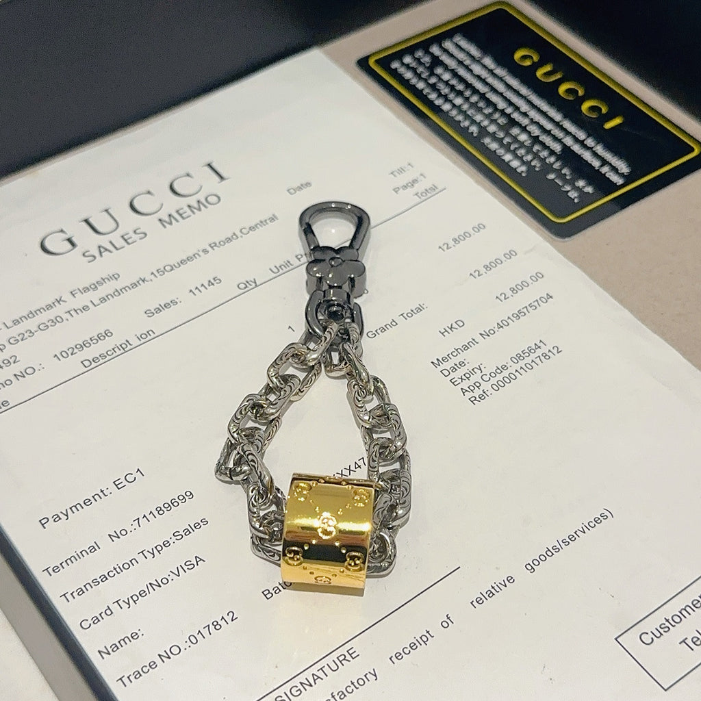 Double-G Emblem Keychain in Polished Metal-Tone – Design 020 front product view