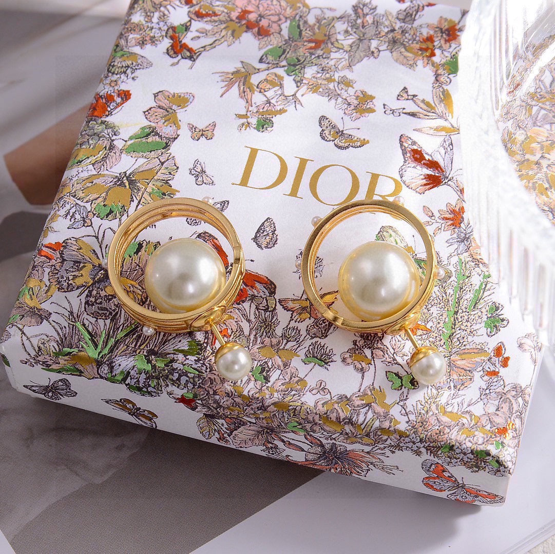 Graphic Letter Motif Statement Earrings in Polished Metal-Tone – Design 044 styled view
