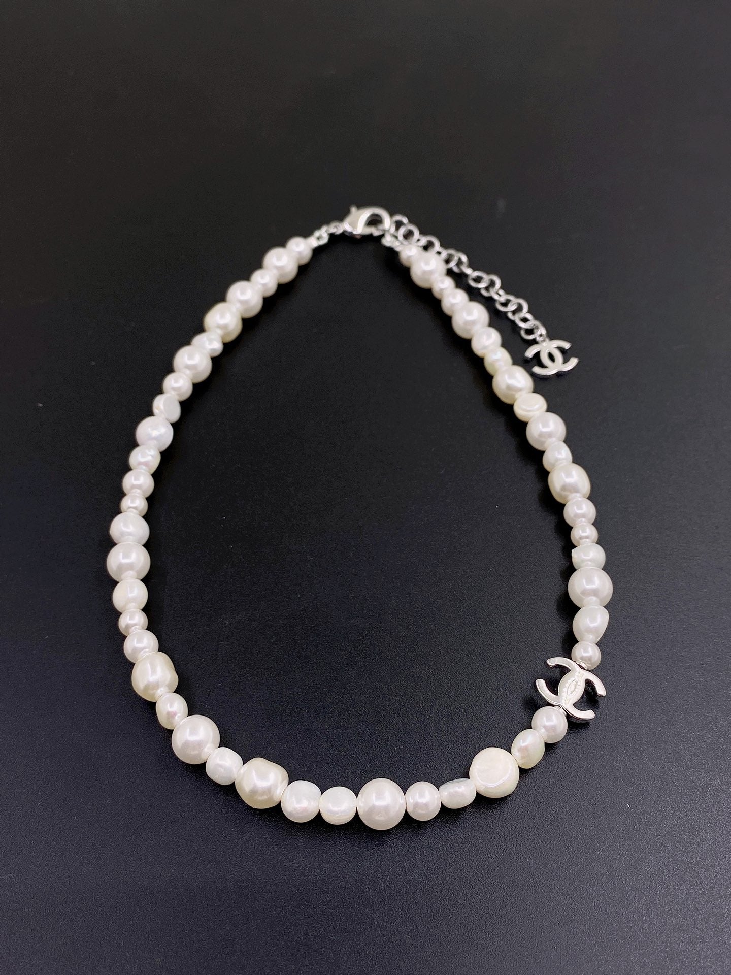Pearl Pearl-Detail Pendant Necklace – Pearl Detail – Design 056 main product view