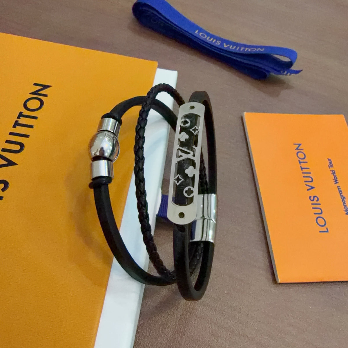 Chain Bangle in Silver-Tone – Blue Detail – Design 009 front product view