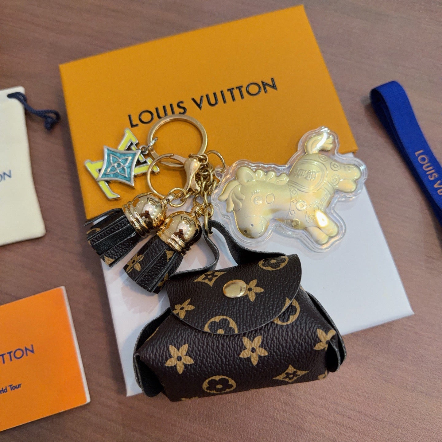 Bag Motif Keychain – Bag Detail – Design 112 front product view