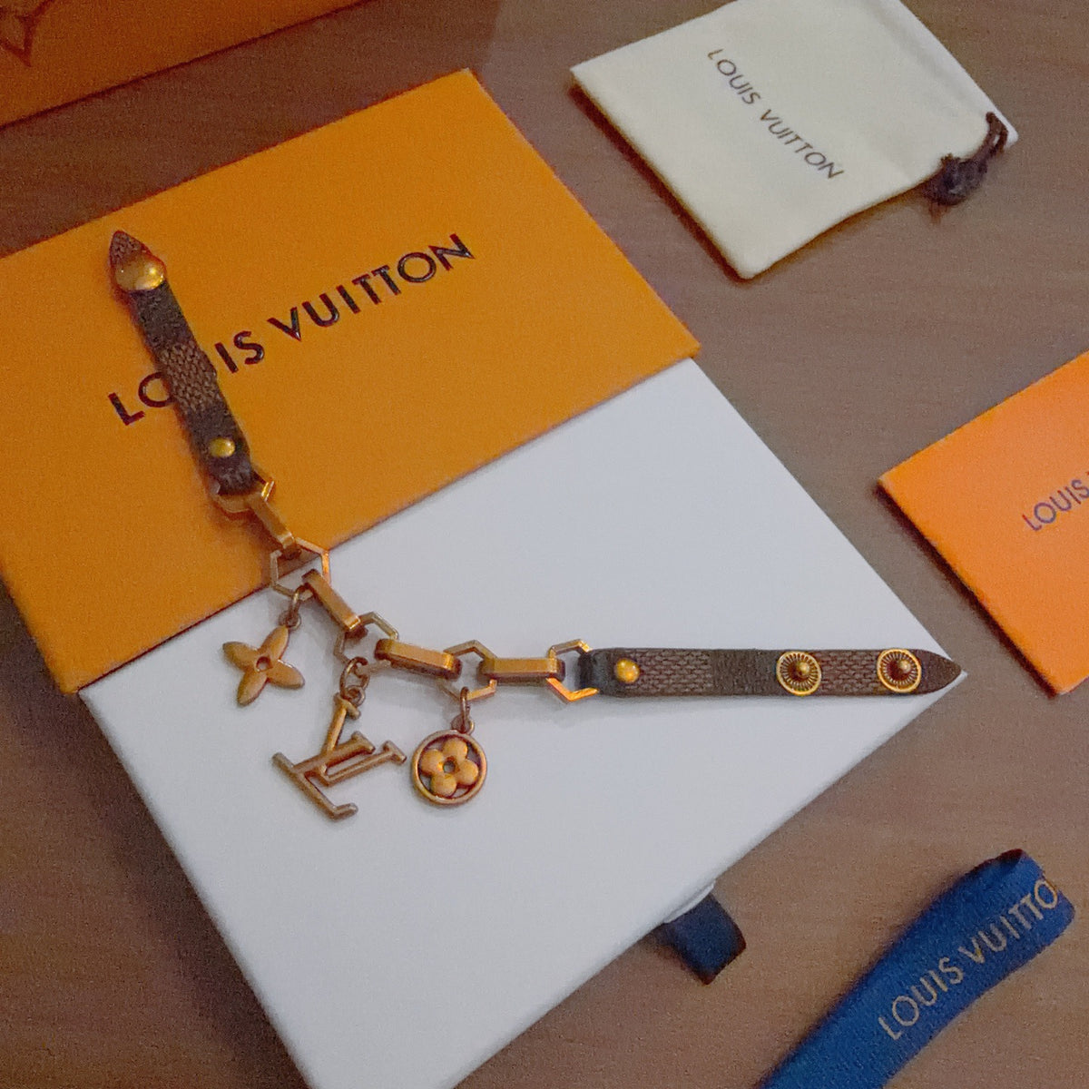 Martin Graham bracelet in polished metal-tone – front product view
