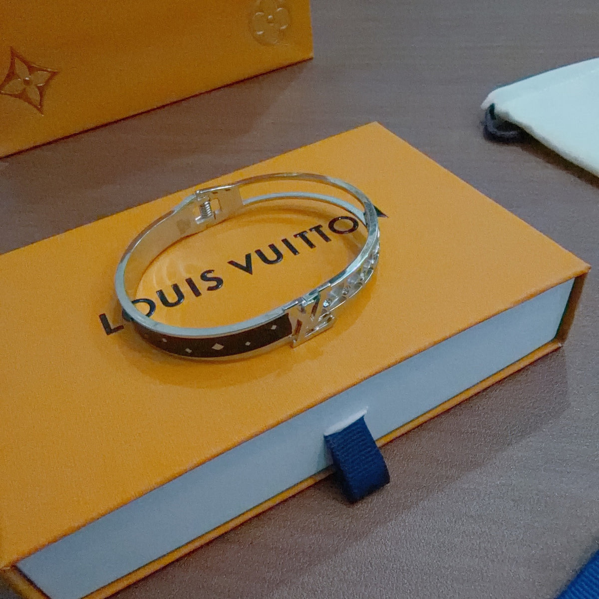 Geometric Emblem Bangle in Polished Metal-Tone – Design 006 detail view