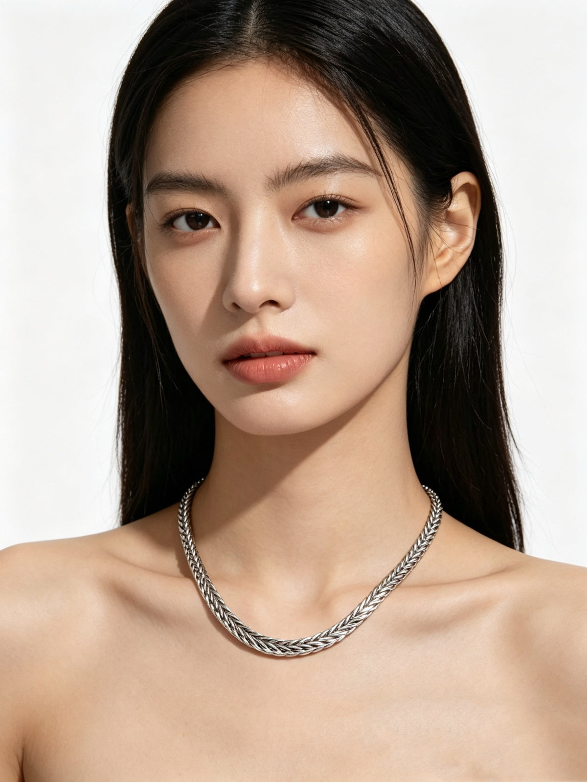 Signature Motif Pendant Necklace in Silver-Tone – Vintage Detail – Design 38 main product view