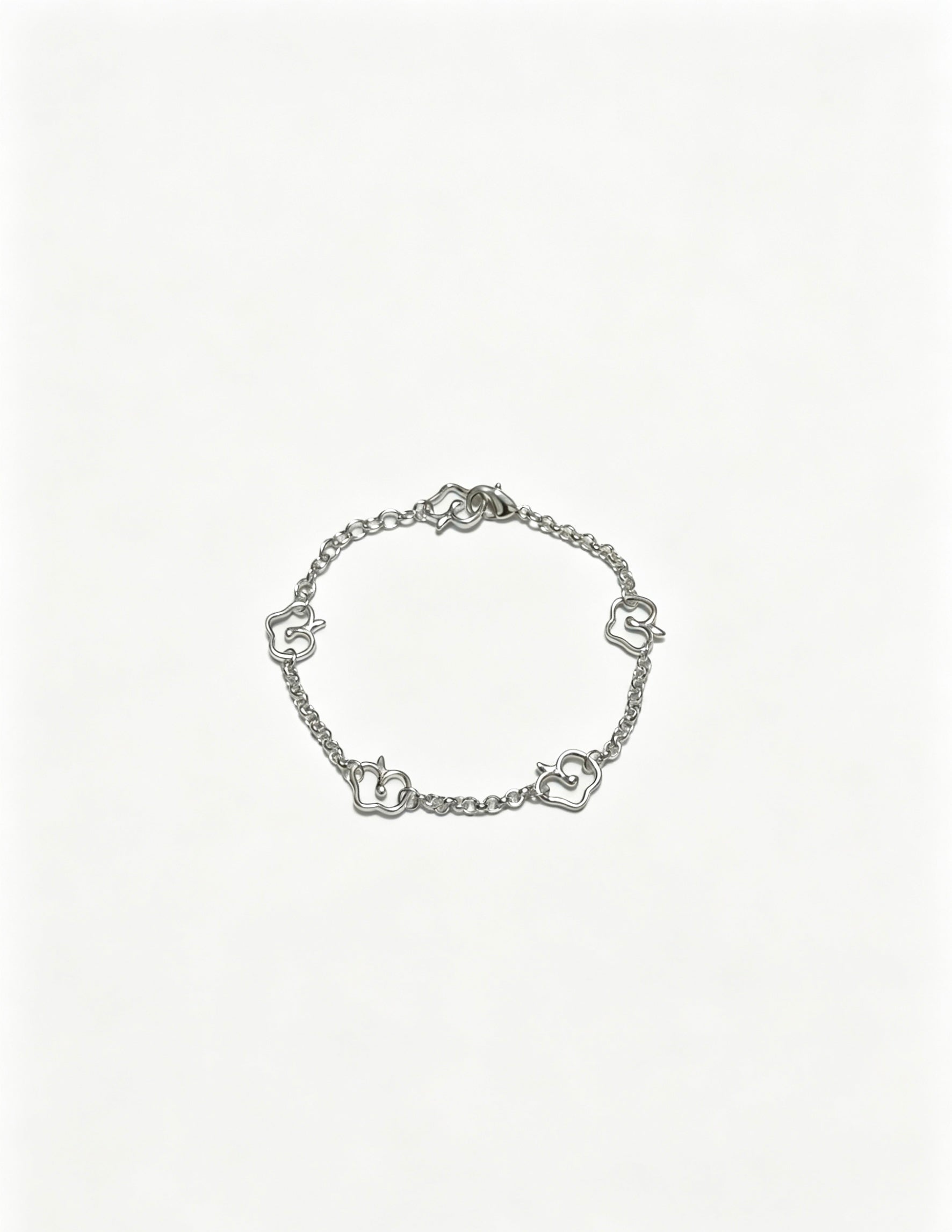 Signature Motif Bracelet in Silver-Tone – Vintage Detail – Design 84 main product view