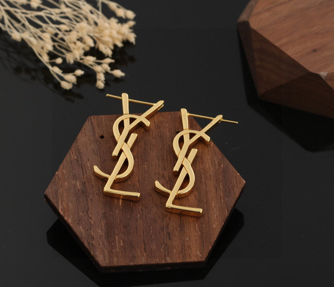 Geometric Emblem Stud Earrings in Gold-Tone – Design 014 detail view