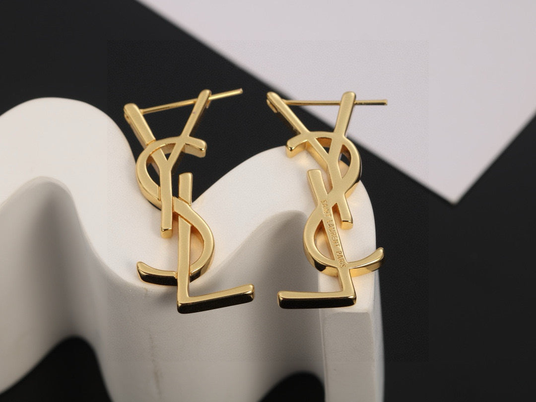 Geometric Emblem Stud Earrings in Gold-Tone – Design 005 close-up detail