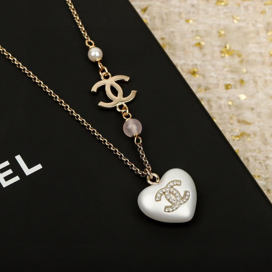 Pearl Pearl-Detail Pendant Necklace – Pearl Detail – Design 057 front product view