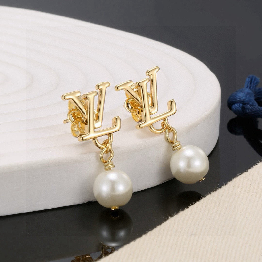 Letter Emblem Stud Earrings in Polished Metal-Tone – Design 029 front product view