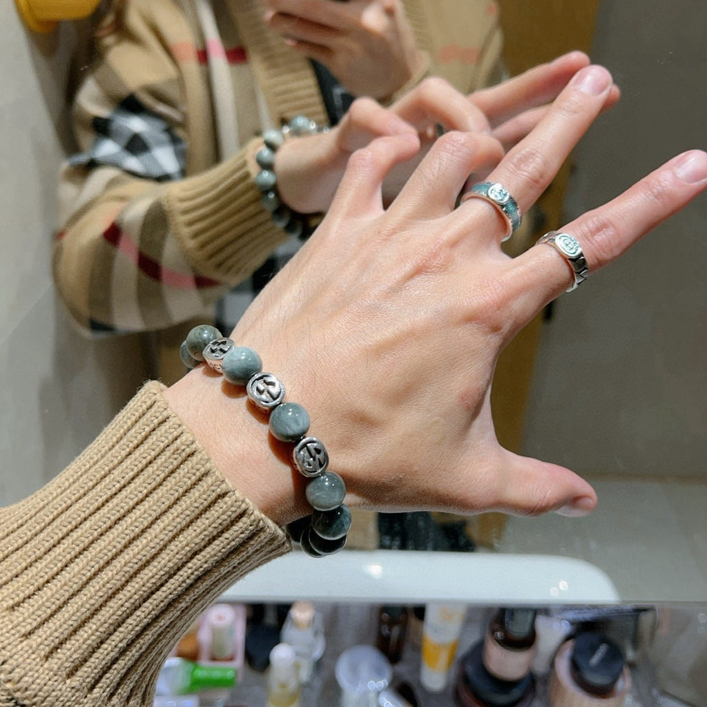 Double-G Emblem Bracelet in Polished Metal-Tone – Vintage Detail – Design 010 detail view