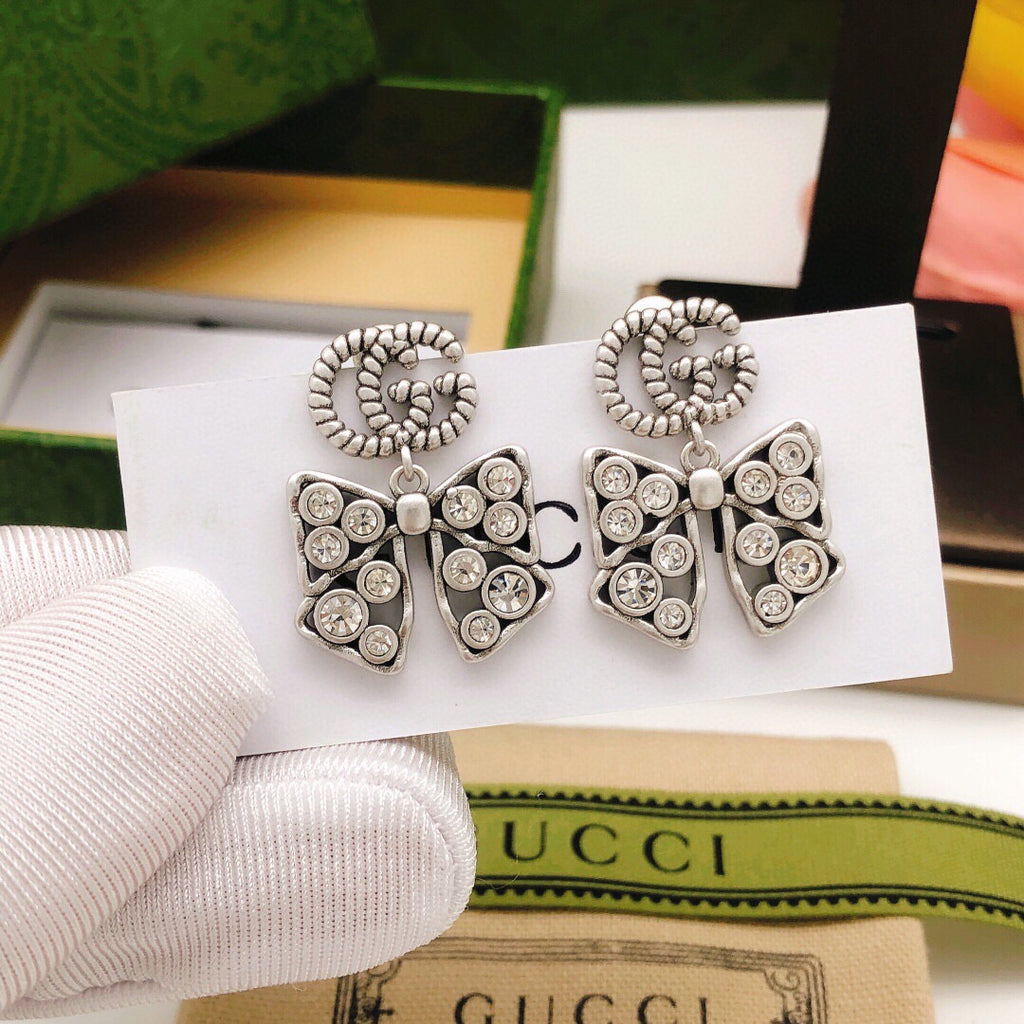 Double-G Emblem Statement Earrings in Silver-Tone – Design 002 main product view