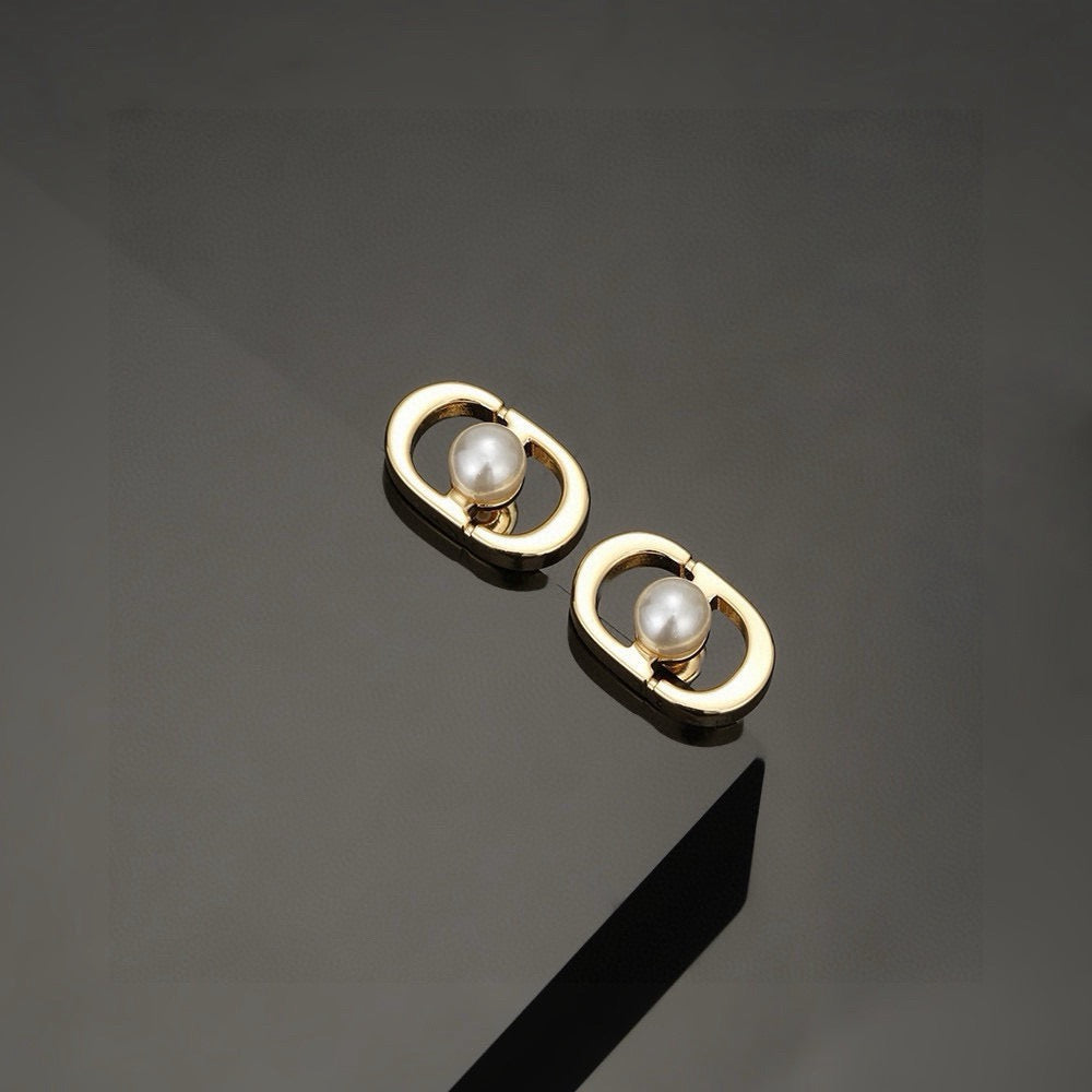 Graphic Letter Motif Stud Earrings in Gold-Tone – Design 002 close-up detail