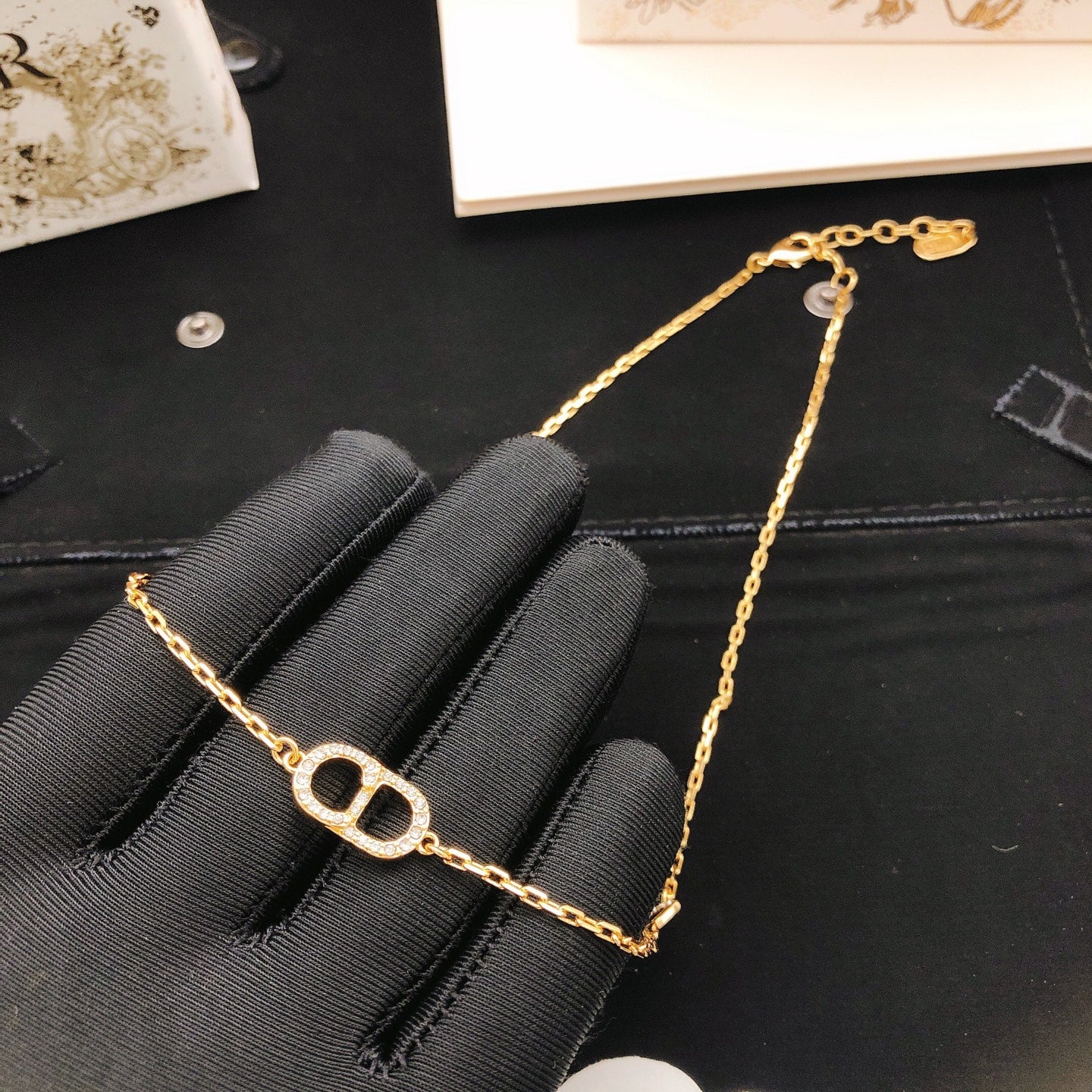 Floral Motif Pendant Necklace in Polished Metal-Tone – Design 002 detail view