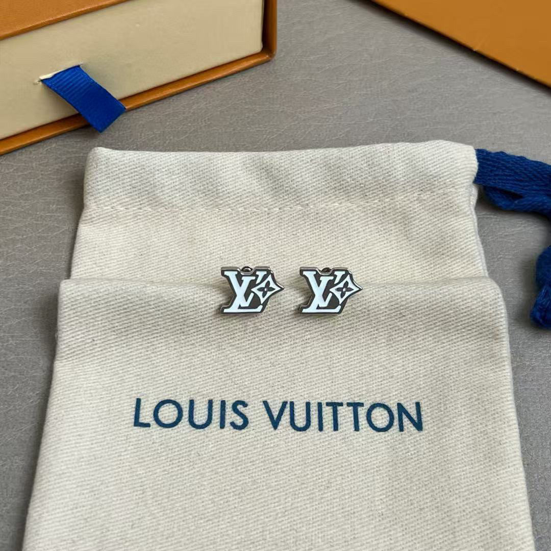 Letter Emblem Stud Earrings in Polished Metal-Tone – Design 025 side detail
