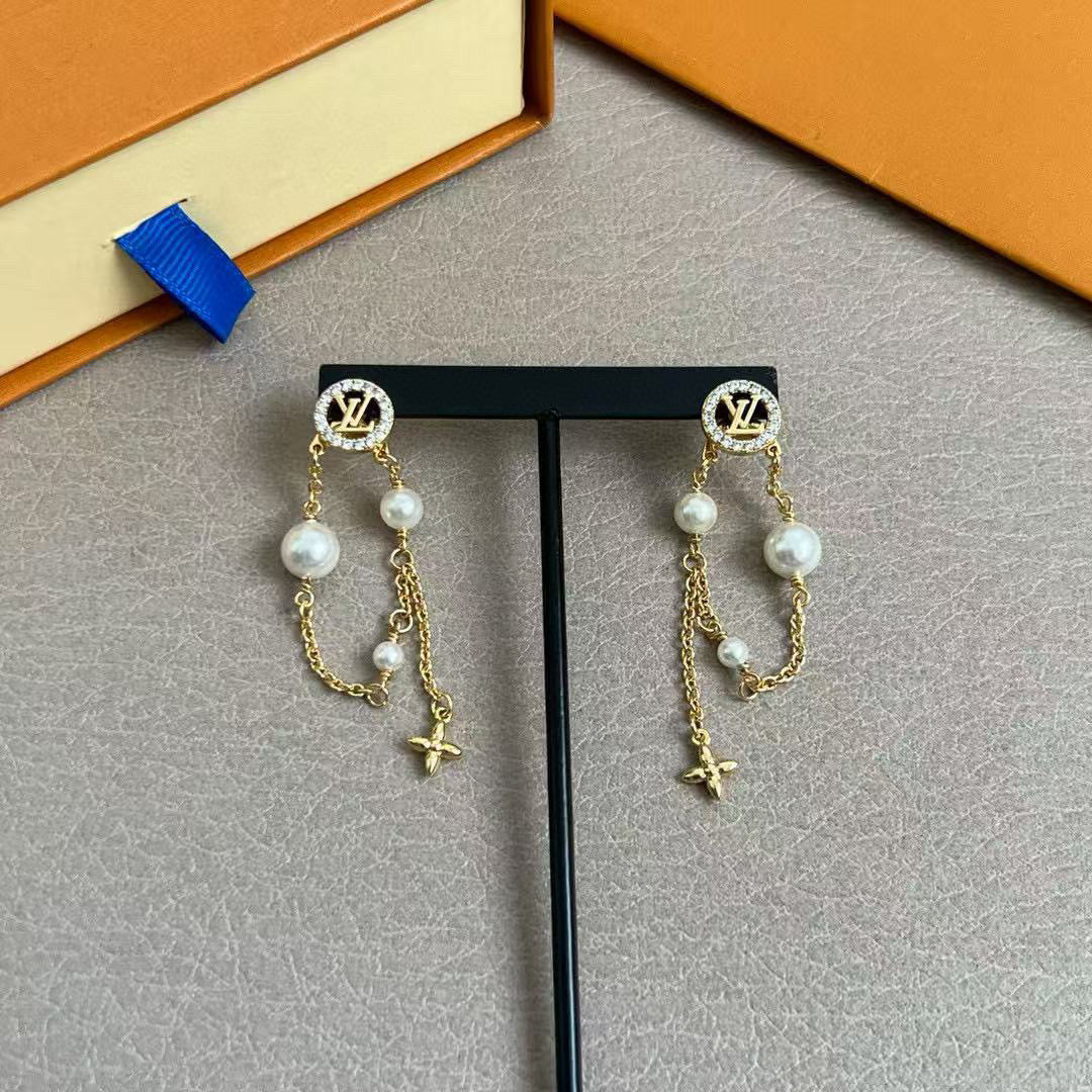 Letter Emblem Stud Earrings in Polished Metal-Tone – Design 041 detail view