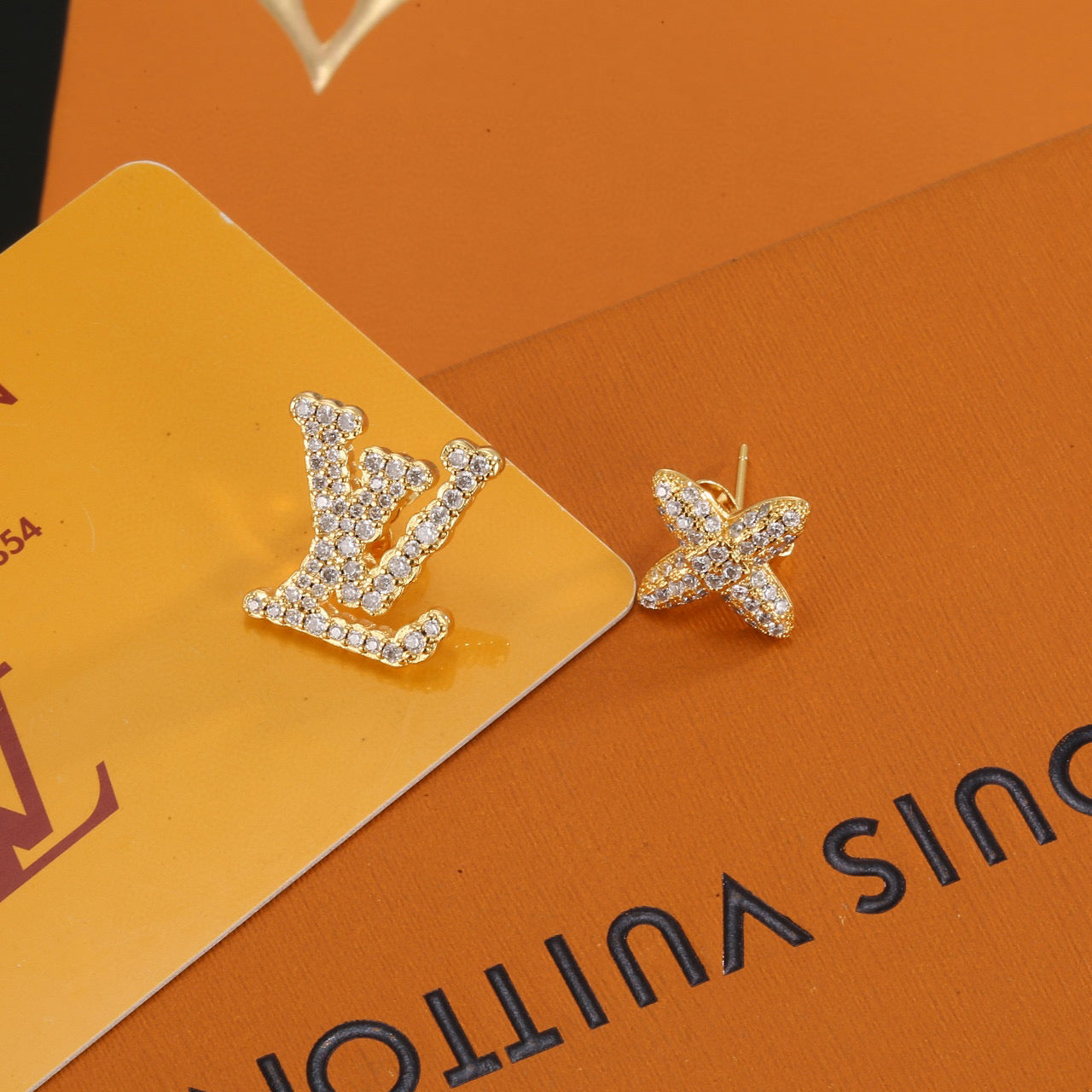 Geometric Emblem Stud Earrings in Polished Metal-Tone – Design 032 side detail