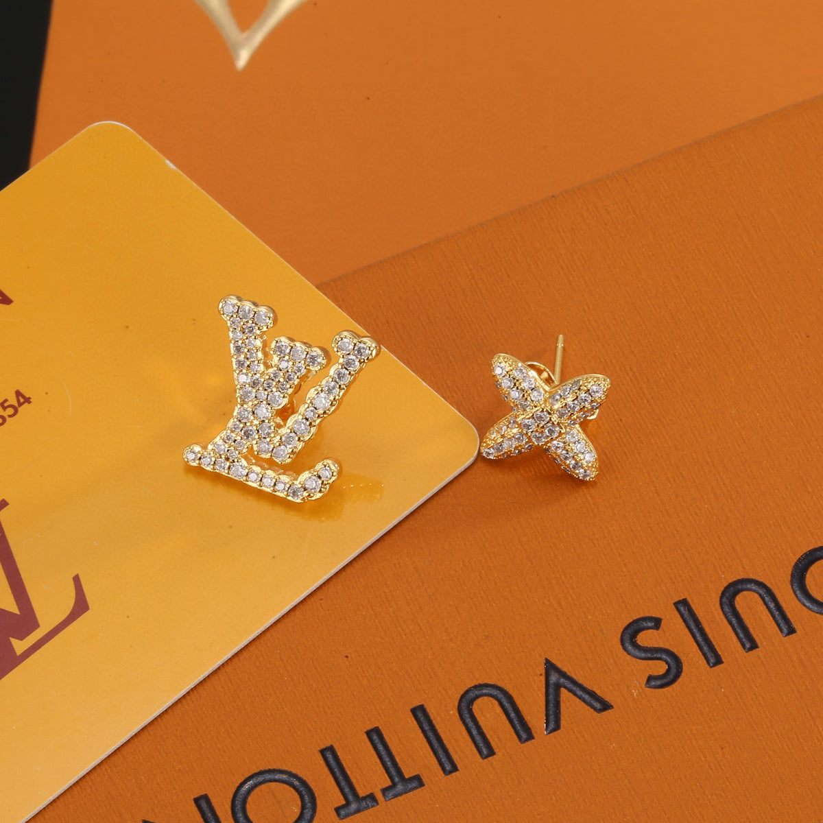 Geometric Emblem Stud Earrings in Polished Metal-Tone – Design 032 side detail