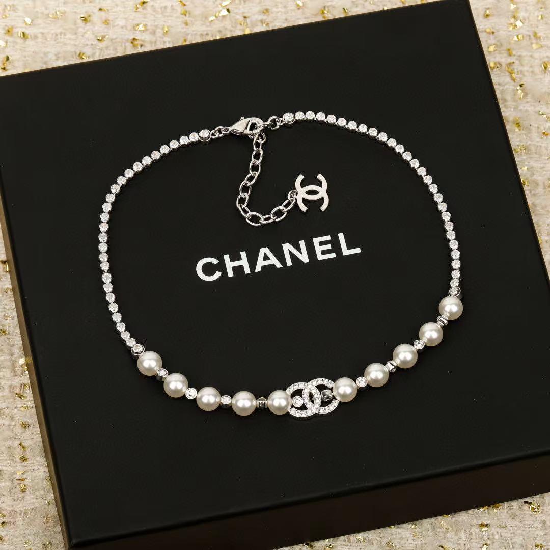 Double-C Emblem Pearl-Detail Pendant Necklace – Pearl Detail – Design 119 detail view