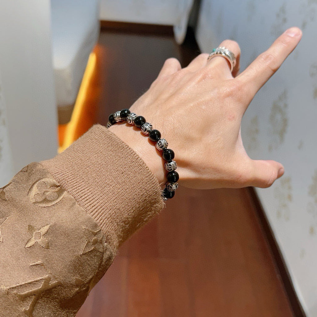 Double-G Emblem Beaded Bracelet in Polished Metal-Tone – Agate Detail – Design 015 detail view