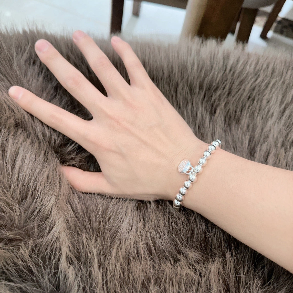 Signature Motif Bracelet in Silver-Tone – Vintage Detail – Design 89 side detail