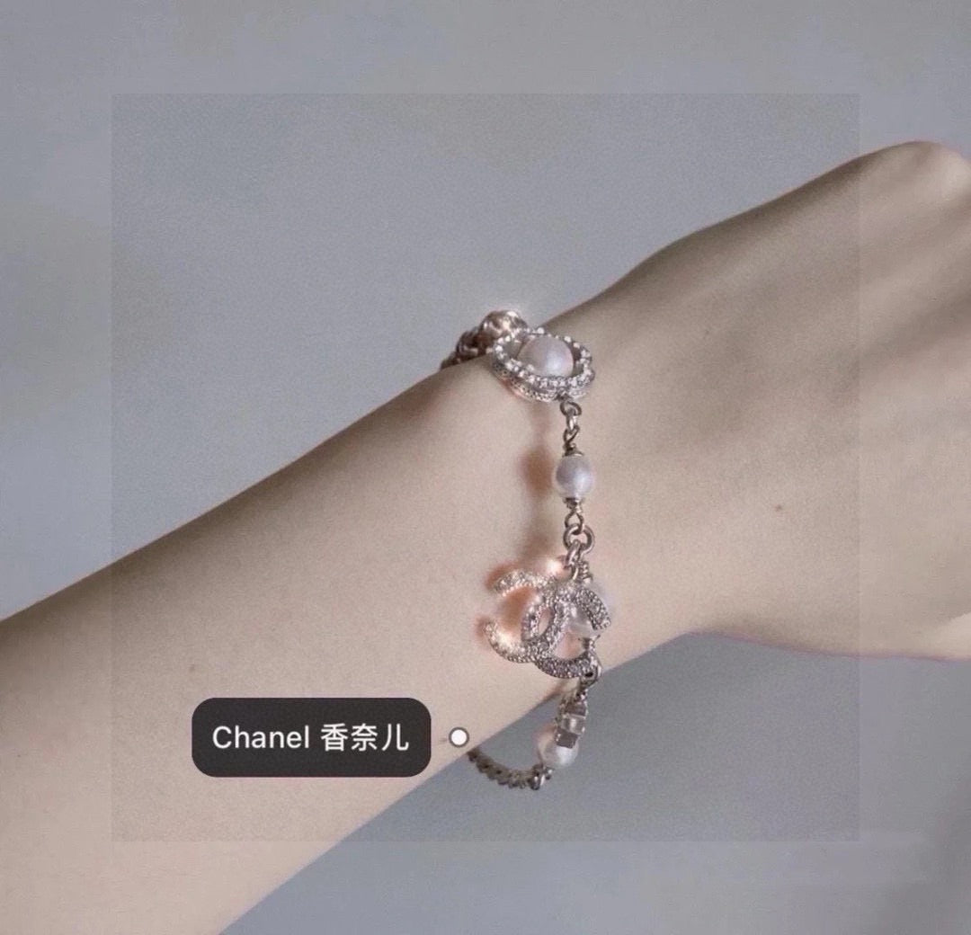 Camellia Bracelet in Polished Metal-Tone – Pearl Detail – Design 004 front product view