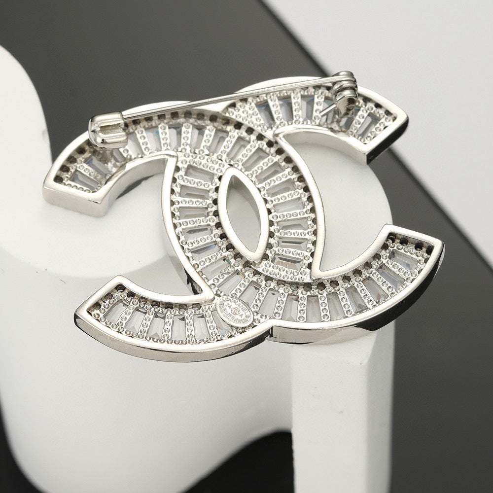 Signature Emblem Brooch in Polished Metal-Tone – Design 056 side detail