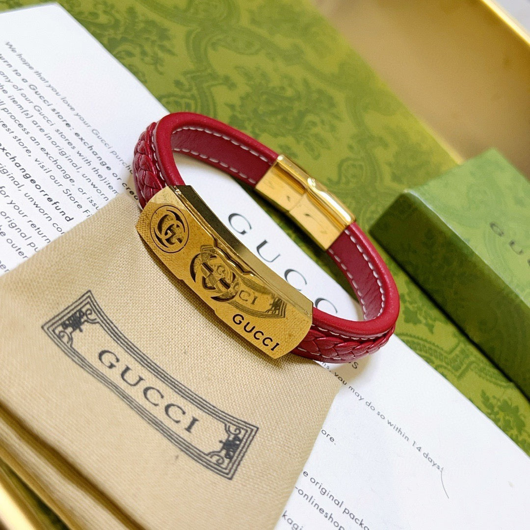 Double-G Emblem Bangle in Polished Metal-Tone – Leather Detail detail view