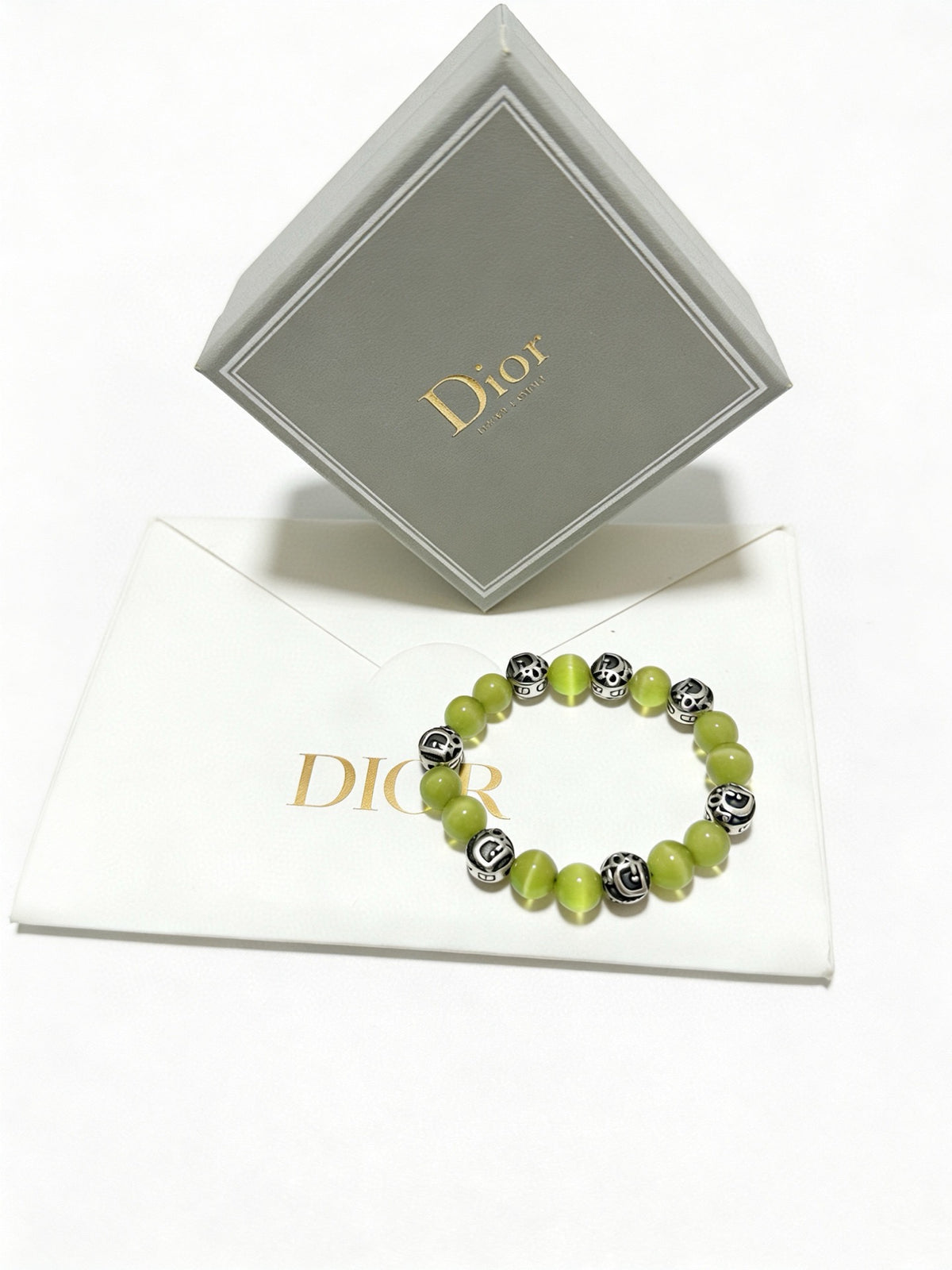 Star Motif Statement Bracelet in Silver-Tone with Vintage-Style Finish – Design 016 side detail