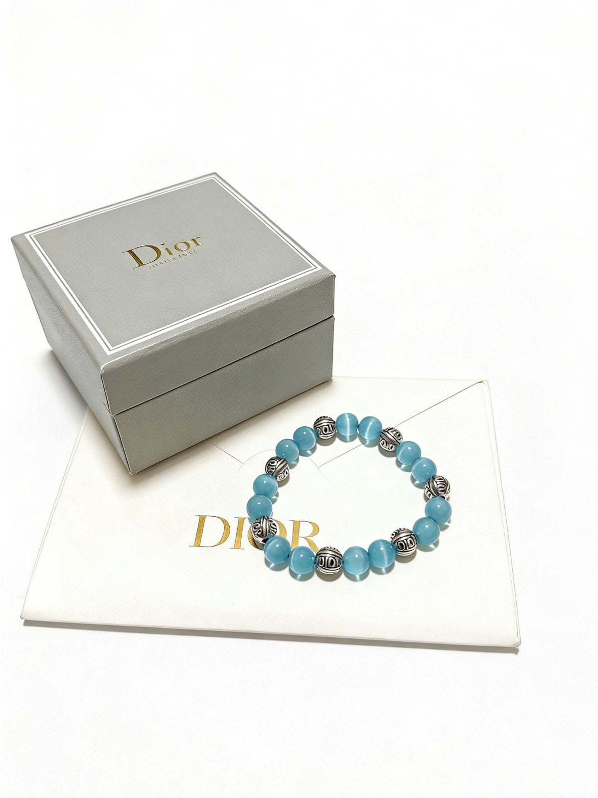 Star Motif Statement Bracelet in Silver-Tone with Vintage-Style Finish – Design 015 front view