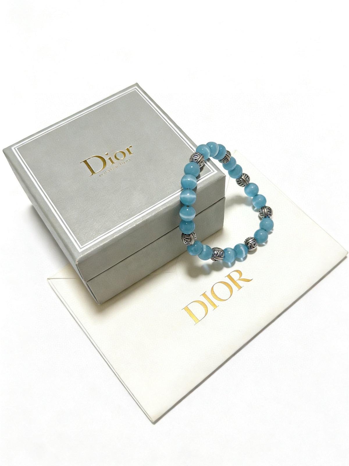 Star Motif Statement Bracelet in Silver-Tone with Vintage-Style Finish – Design 015 detail view
