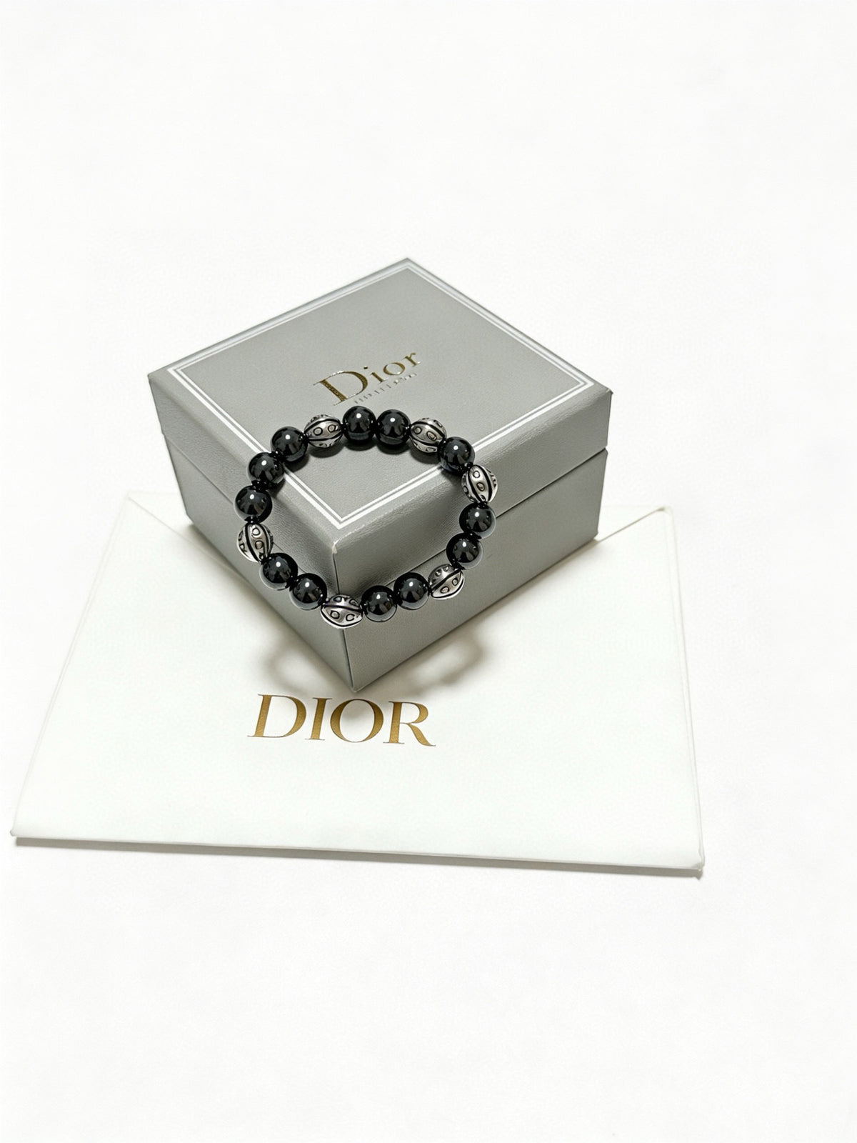 Star Motif Statement Bracelet in Silver-Tone with Vintage-Style Finish – Design 014 front view