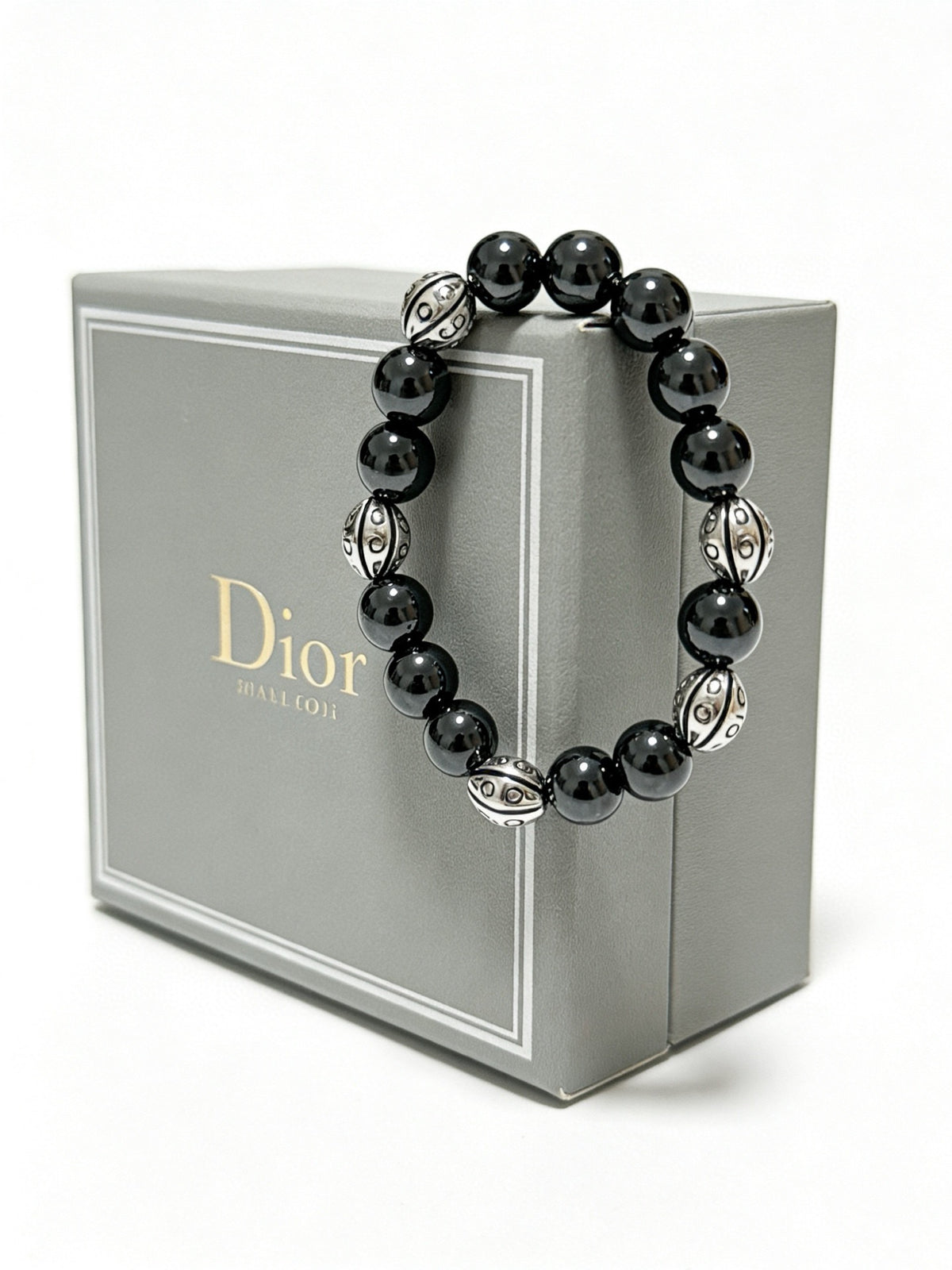 Star Motif Statement Bracelet in Silver-Tone with Vintage-Style Finish – Design 014 detail view