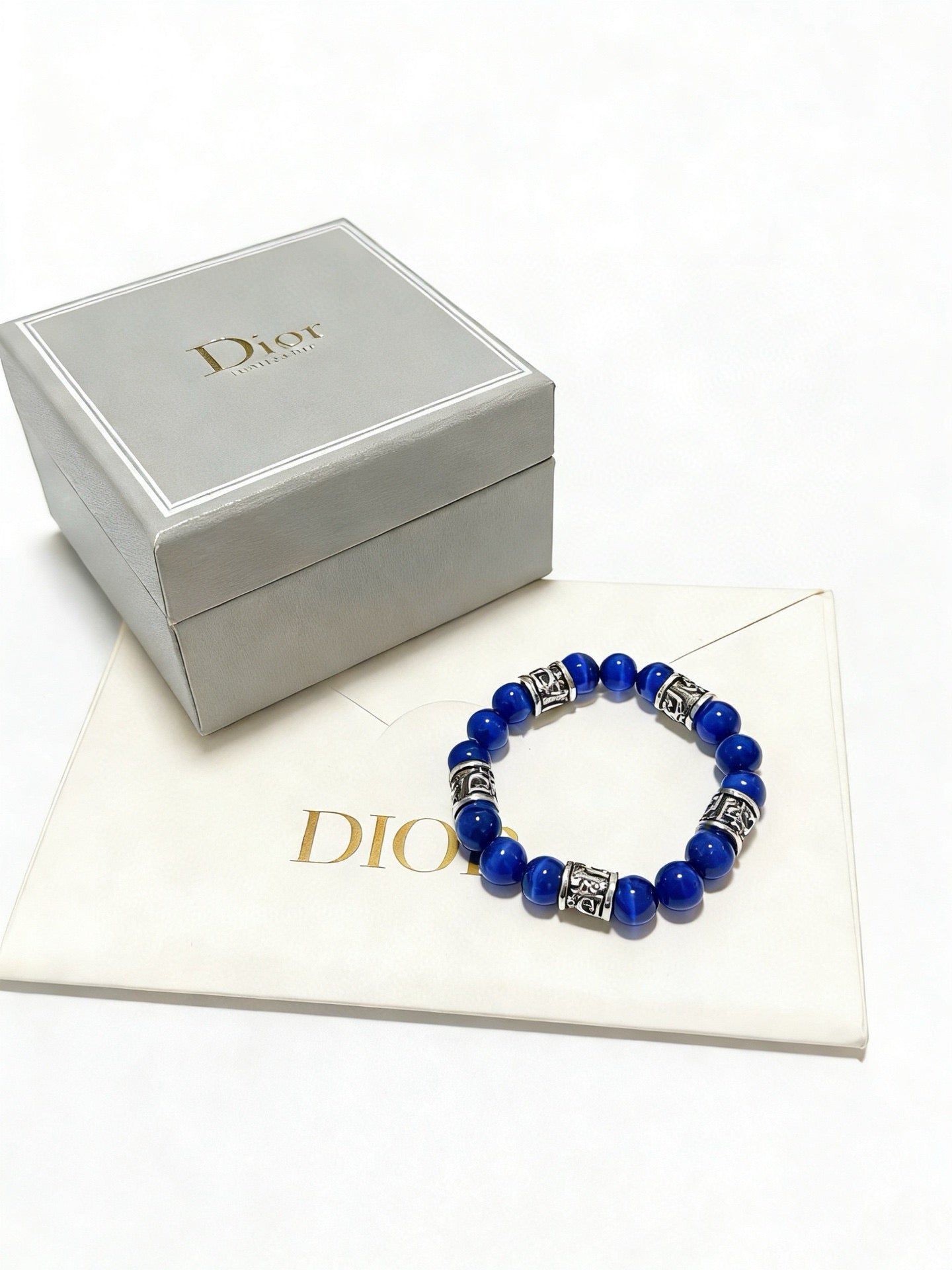 Star Motif Statement Bracelet in Silver-Tone with Vintage-Style Finish – Design 013 front view