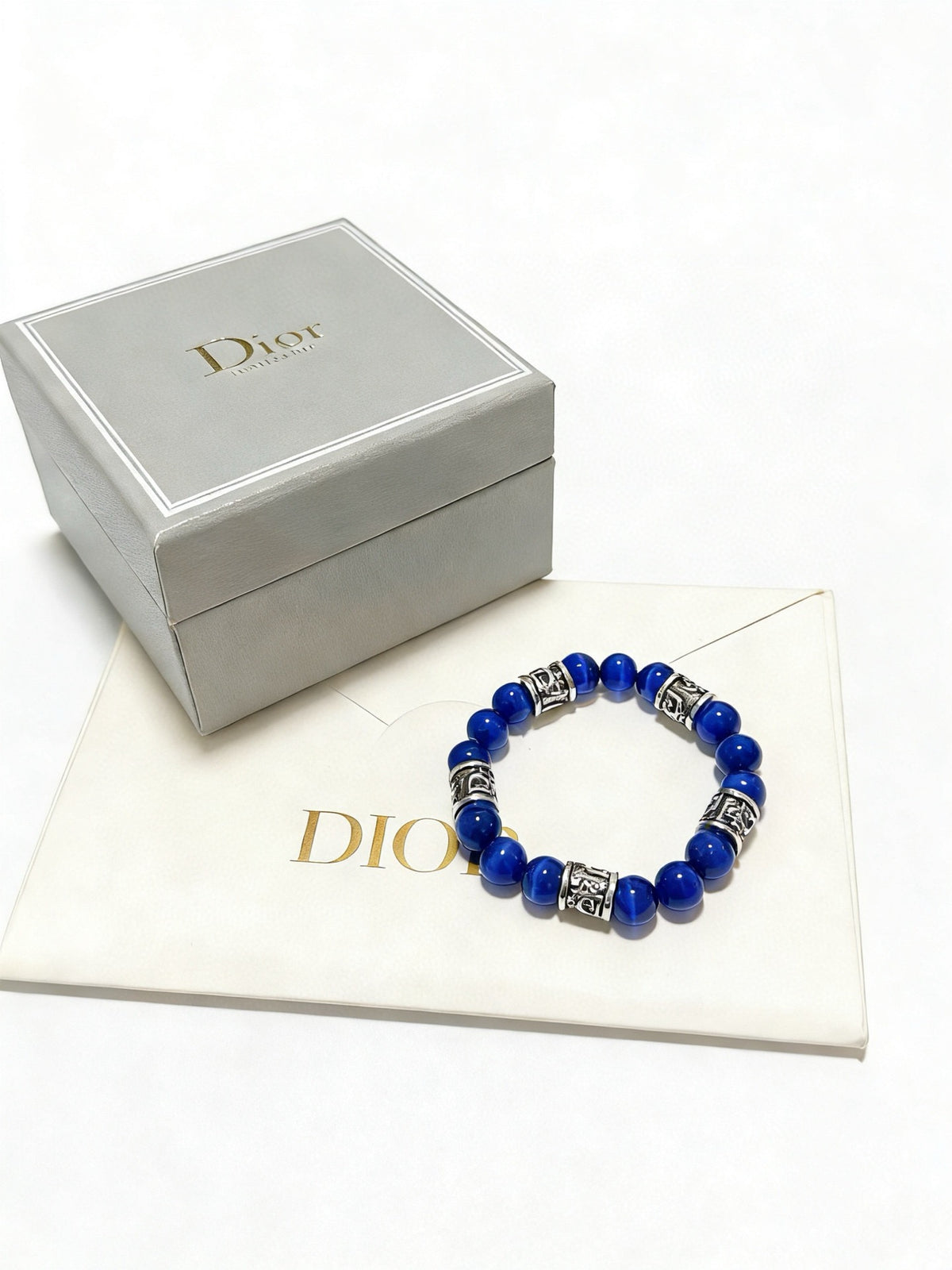 Star Motif Statement Bracelet in Silver-Tone with Vintage-Style Finish – Design 013 front view