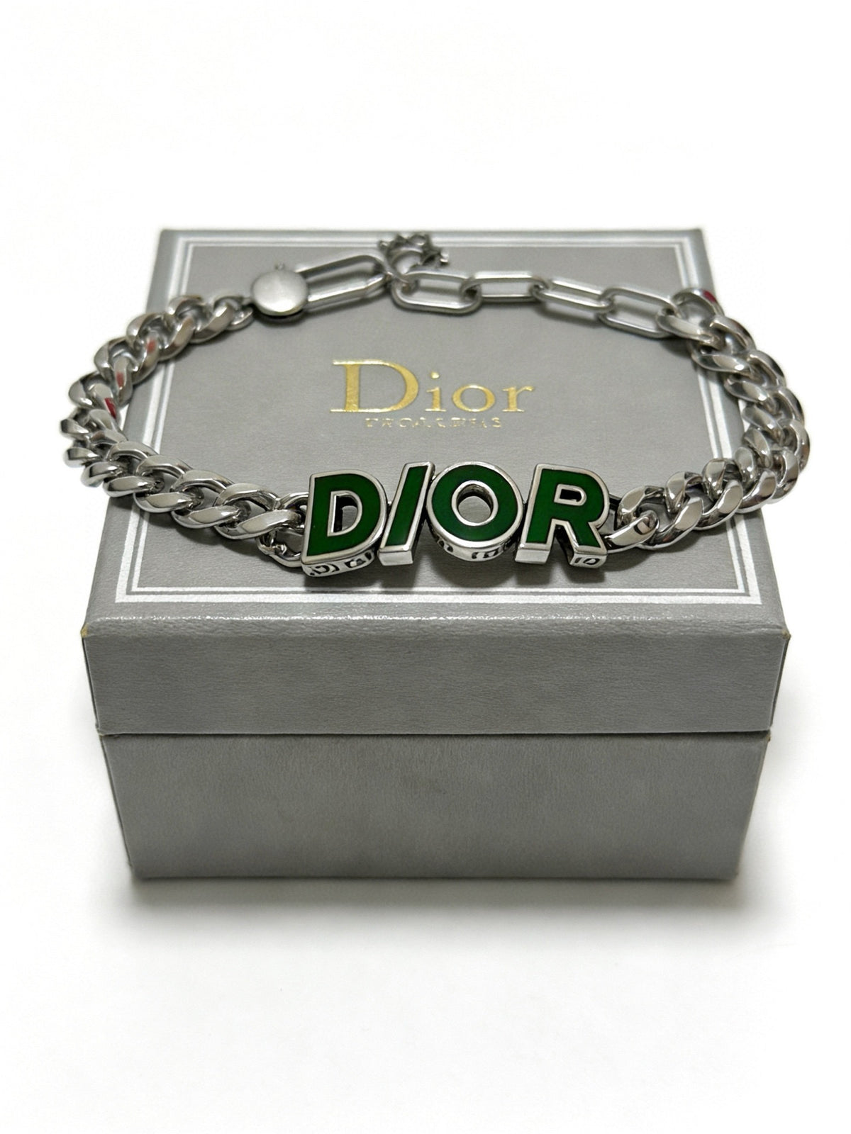 Star Motif Pendant Necklace in Silver-Tone with Chain Detail – Design 032 front view