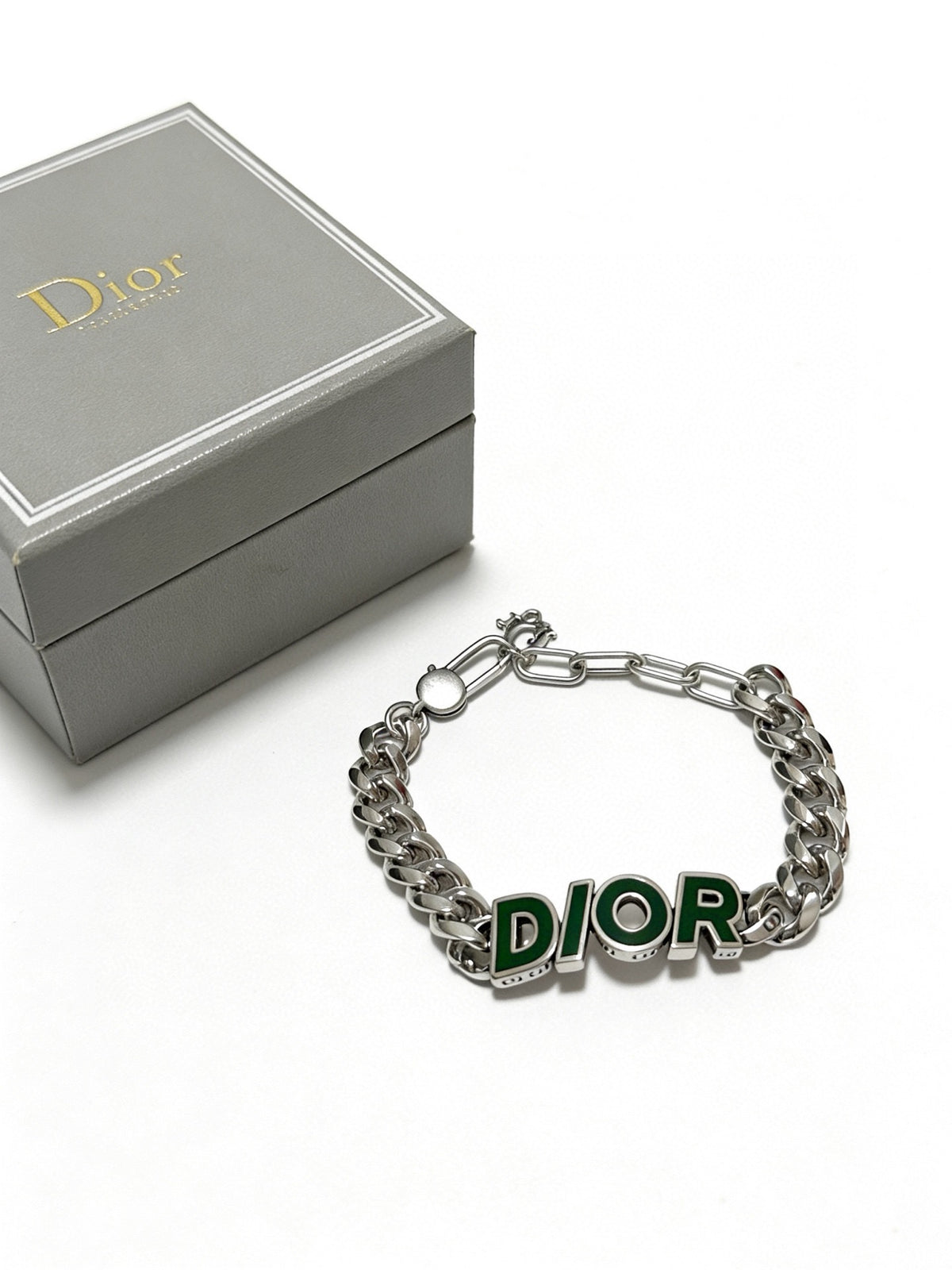 Star Motif Pendant Necklace in Silver-Tone with Chain Detail – Design 032 main product view