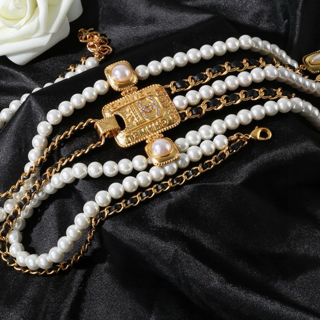 Double-C Emblem Pendant Necklace in Gold-Tone – Design 027 detail view